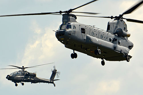 Hélicoptère CH47F Chinook KLU