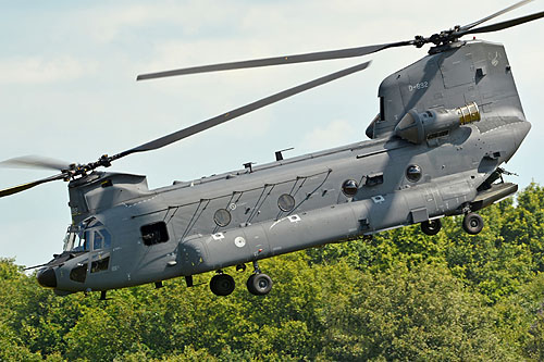 Hélicoptère CH47F Chinook KLU