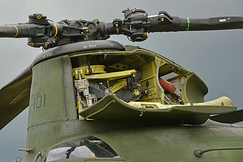 Hélicoptère CH47D Chinook KLU