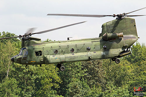 Hélicoptère CH47D Chinook KLU