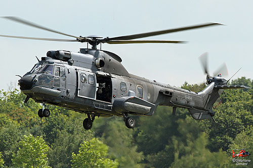 Hélicoptère AS532 Cougar KLU