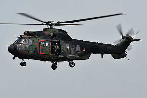 Hélicoptère HH101 Caesar Italie