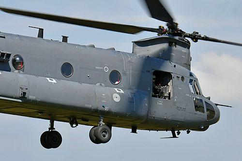 Hélicoptère CH47 Chinook KLU