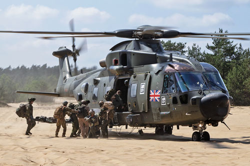 Hélicoptère AW101 Merlin de la Royal Navy britannique