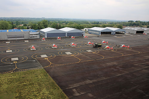 Les hélicoptères EC120 sur le tarmac