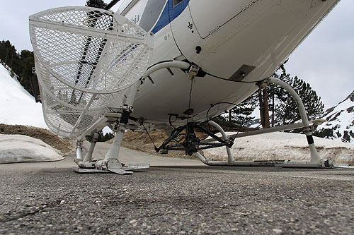 Hélicoptère AS350 B3 Ecureuil d'HeliMountains