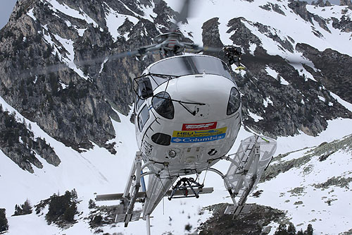 Hélicoptère AS350 B3 Ecureuil d'HeliMountains