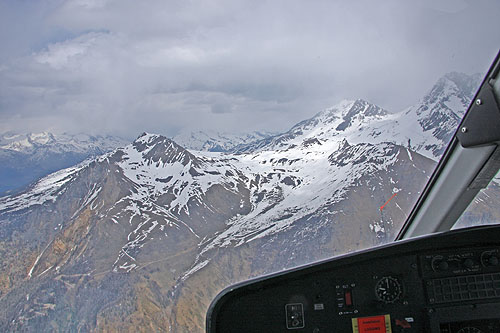 Hélicoptère AS350 B3 Ecureuil d'HeliMountains