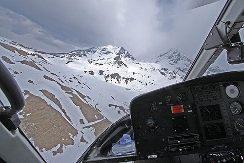 Hélicoptère AS350 B3 Ecureuil d'HeliMountains