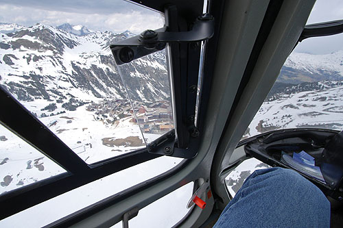 Hélicoptère AS350 B3 Ecureuil d'HeliMountains