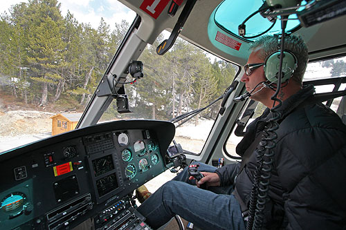 Hélicoptère AS350 B3 Ecureuil d'HeliMountains