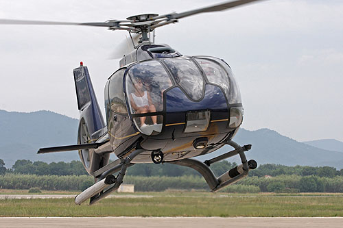 Hélicoptère EC130 B4 F-HOYA