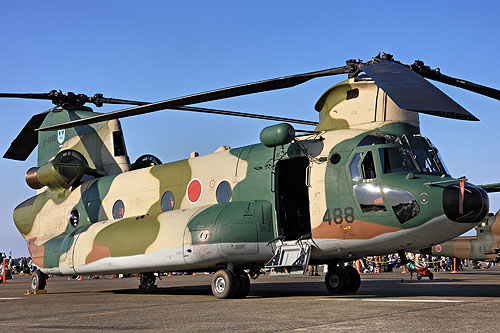 Hélicoptère CH47J Chinook JASDF