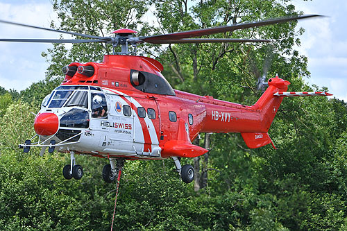 Hélicoptère AS332 SuperPuma HB-XVY d'HELISWISS INTERNATIONAL