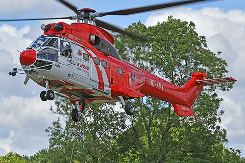 Hélicoptère AS332 SuperPuma HB-XVY d'HELISWISS INTERNATIONAL