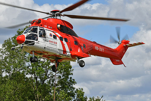 Hélicoptère AS332 SuperPuma HB-XVY d'HELISWISS INTERNATIONAL