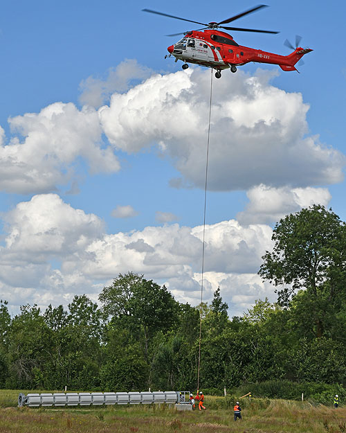 Hélicoptère AS332 SuperPuma HB-XVY d'HELISWISS INTERNATIONAL