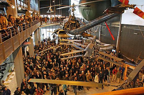 Inauguration du hall de la voilure tournante au Musée de l'Air et de l'Espace du Bourget, le 15 décembre 2007