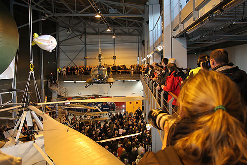 Inauguration du hall de la voilure tournante au Musée de l'Air et de l'Espace du Bourget, le 15 décembre 2007