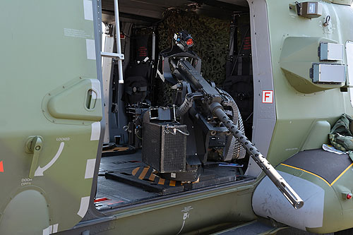 Mitrailleuse de porte sur un hélicoptère NH90 de la Luftwaffe allemande