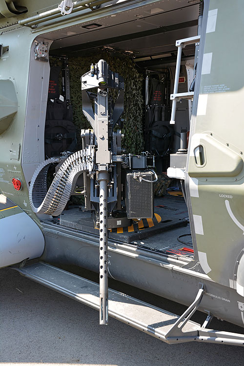 Mitrailleuse de porte sur un hélicoptère NH90 de la Luftwaffe allemande