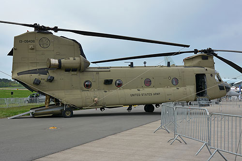 Hélicoptère CH47F Chinook de l'US Army