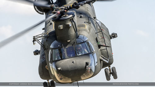 Hélicoptère CH47 Chinook italien