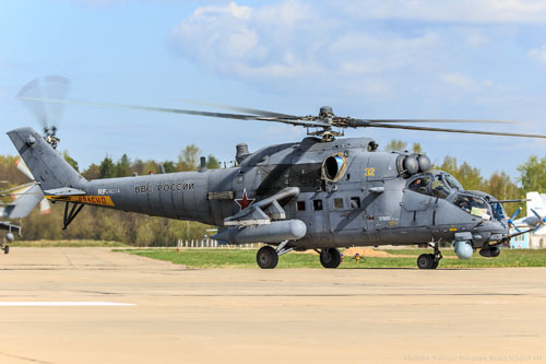 Hélicoptère d'attaque MI35 Hind de l'armée russe