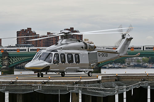 Hélicoptère AW139 G-DCOI Profred Partners LLP (Dyson)