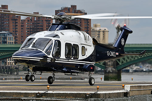 Hélicoptère AW169 G-CMCL