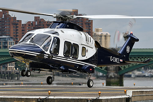 Hélicoptère AW169 G-CMCL