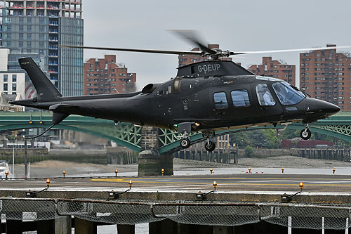 Hélicoptère AW109 G-DEUP