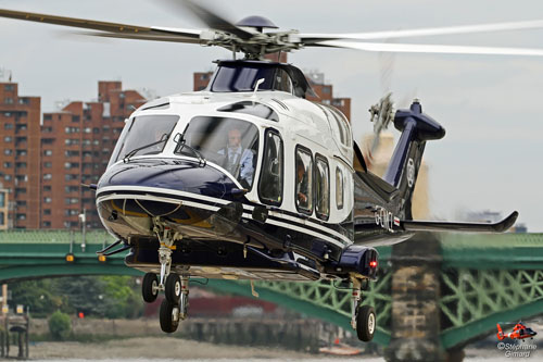 Hélicoptère AW169 G-CMCL