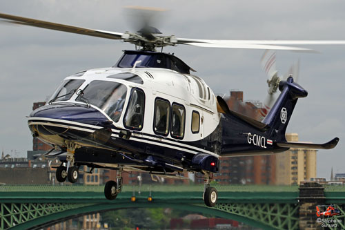 Hélicoptère AW169 G-CMCL