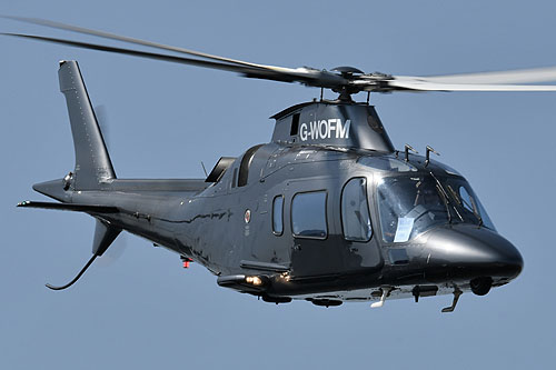 Hélicoptère AW109E Power G-WOFM