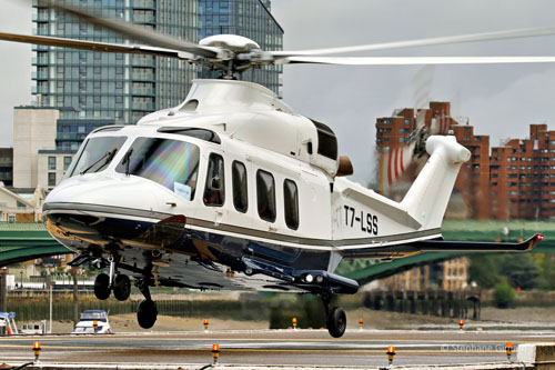 Hélicoptère AW139 T7-LSS