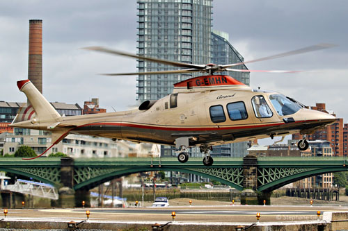 Hélicoptère AW109S Grand G-EMHN