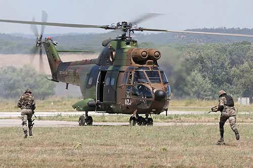 Hélicoptère SA330 Puma ALAT