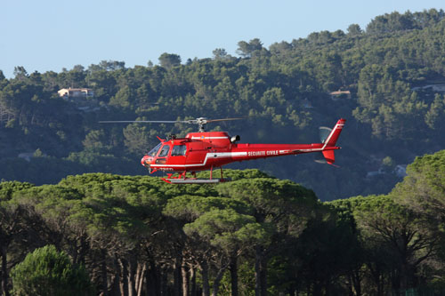 Hélicoptère AS350 Ecureuil Sécurité Civile