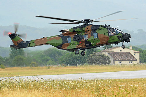 Hélicoptère de transport NH90 Caïman ALAT