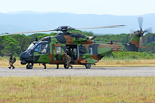 Hélicoptère de transport NH90 Caïman ALAT