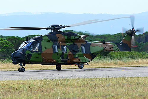 Hélicoptère de transport NH90 Caïman ALAT