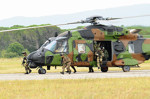 Hélicoptère de transport NH90 Caïman ALAT