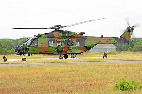 Hélicoptère de transport NH90 Caïman ALAT