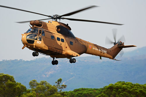 Hélicoptère de transport SA330 Puma ALAT