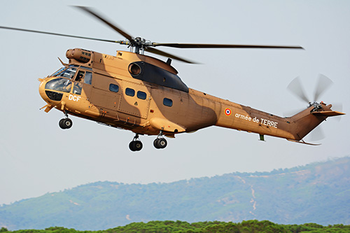 Hélicoptère de transport SA330 Puma ALAT