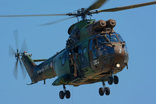 Hélicoptère de transport SA330 Puma ALAT