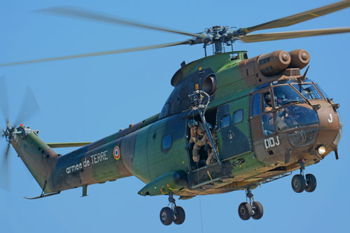 Hélicoptère de transport SA330 Puma ALAT