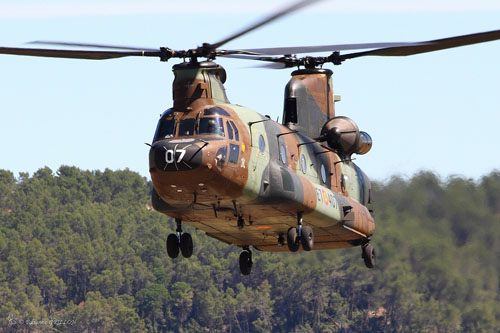 Hélicoptère de transport lourd CH47D Chinook de la FAMET espagnole