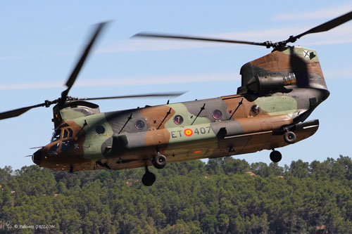 Hélicoptère de transport lourd CH47D Chinook de la FAMET espagnole